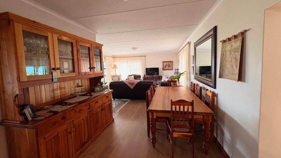 3 Bedroom Property for Sale in Fraaiuitsig Western Cape